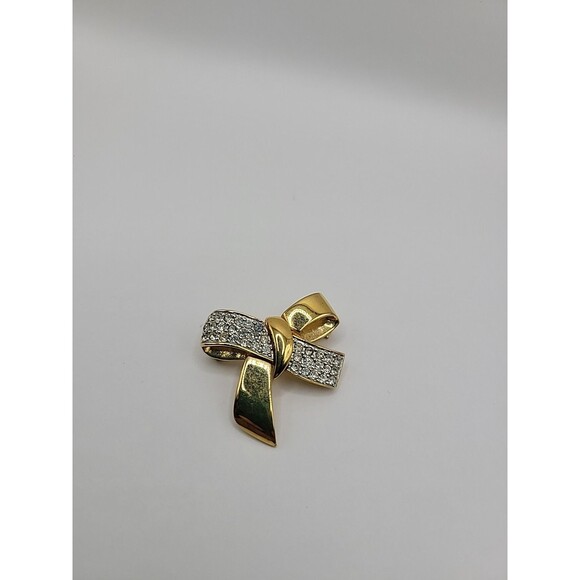 Vintage Monet Brooch Pin Gold Tone White Crystals Bow Jewelry Costume - Picture 2 of 10